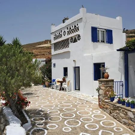 Peristerionas Apartment Tinos