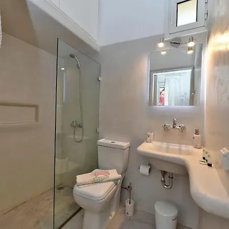 Apartament Peristerionas