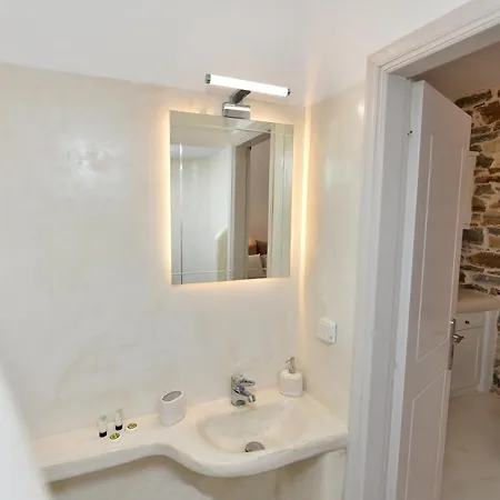 Peristerionas Apartment Tinos