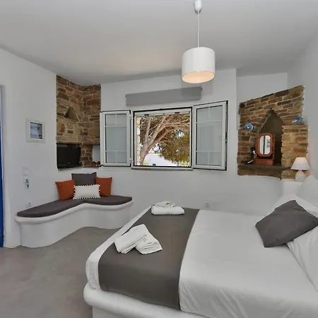 Apartament Peristerionas *